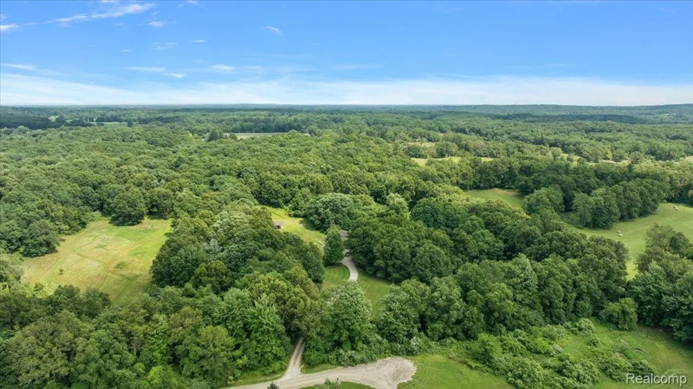 1650 Cobblestone Lane Oxford Charter Township, MI 48371
