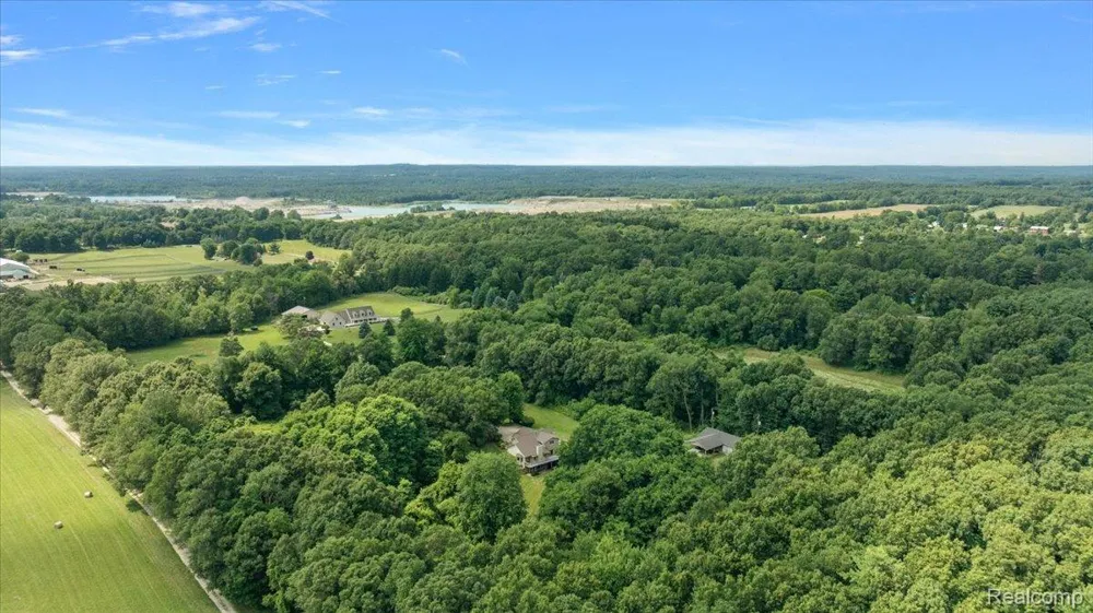 1650 Cobblestone Lane Oxford Charter Township, MI 48371