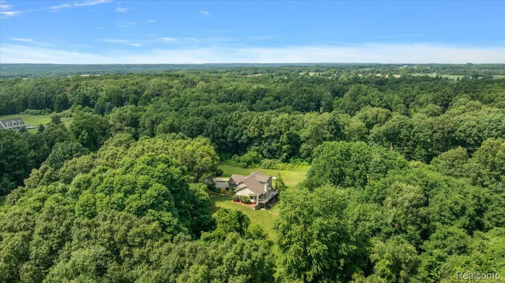 1650 Cobblestone Lane Oxford Charter Township, MI 48371