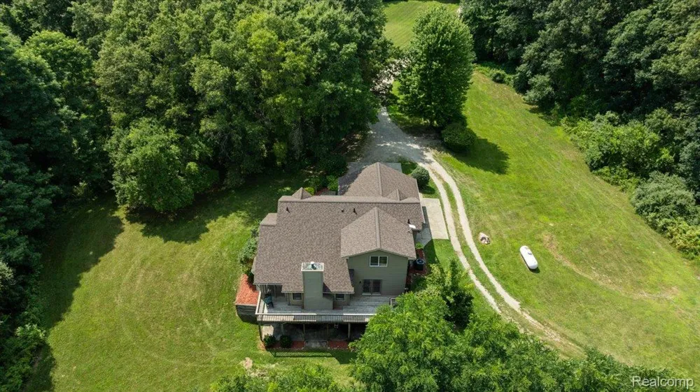 1650 Cobblestone Lane Oxford Charter Township, MI 48371