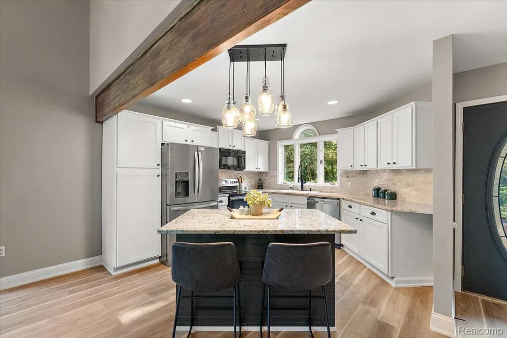 1650 Cobblestone Lane Oxford Charter Township, MI 48371