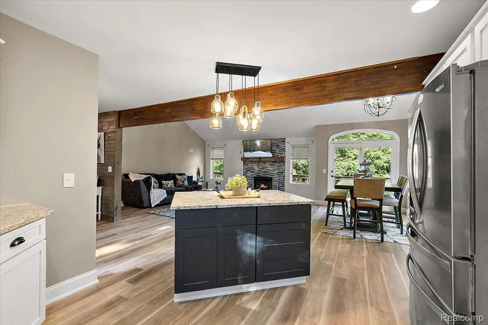 1650 Cobblestone Lane Oxford Charter Township, MI 48371