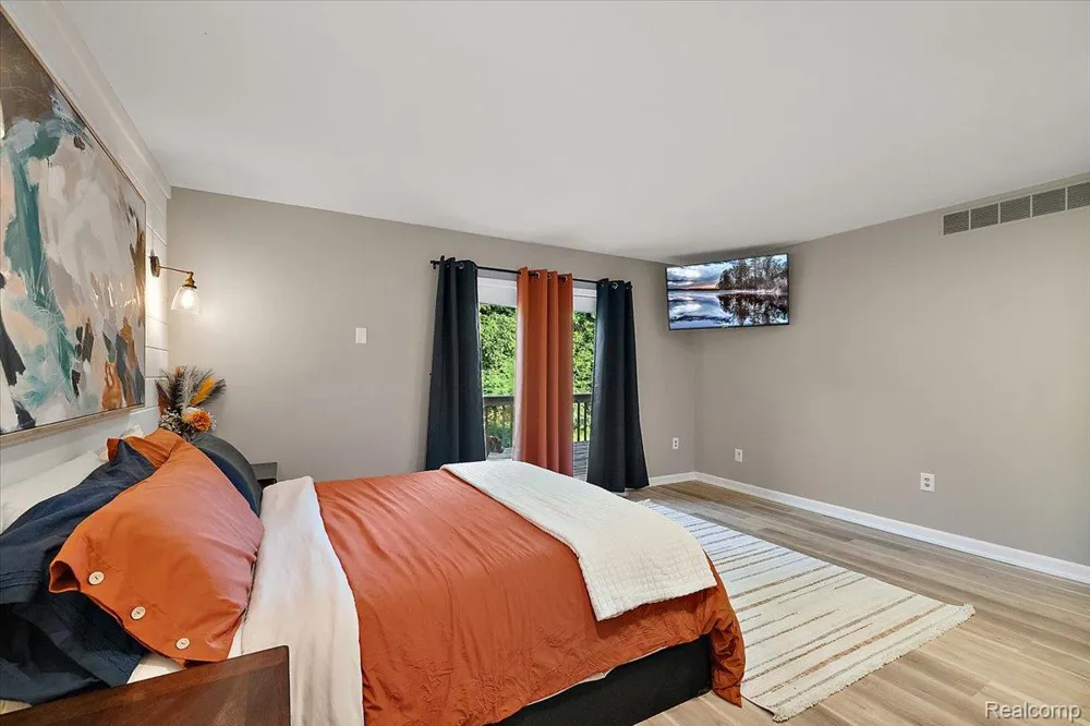 1650 Cobblestone Lane Oxford Charter Township, MI 48371