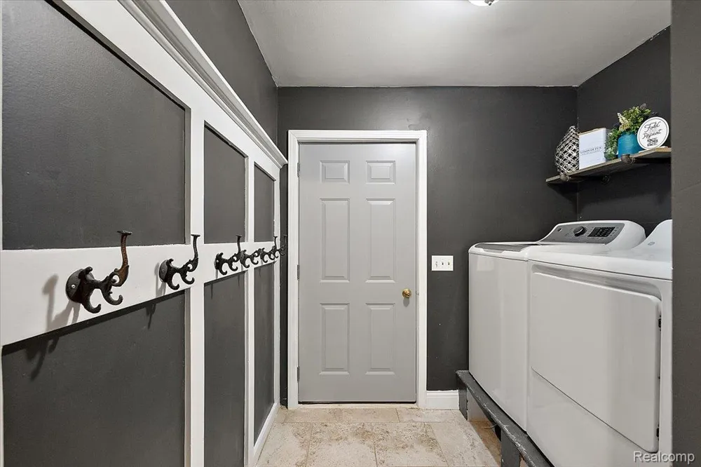 1650 Cobblestone Lane Oxford Charter Township, MI 48371