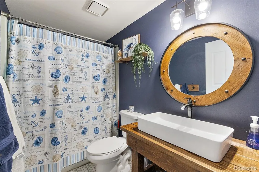 1650 Cobblestone Lane Oxford Charter Township, MI 48371