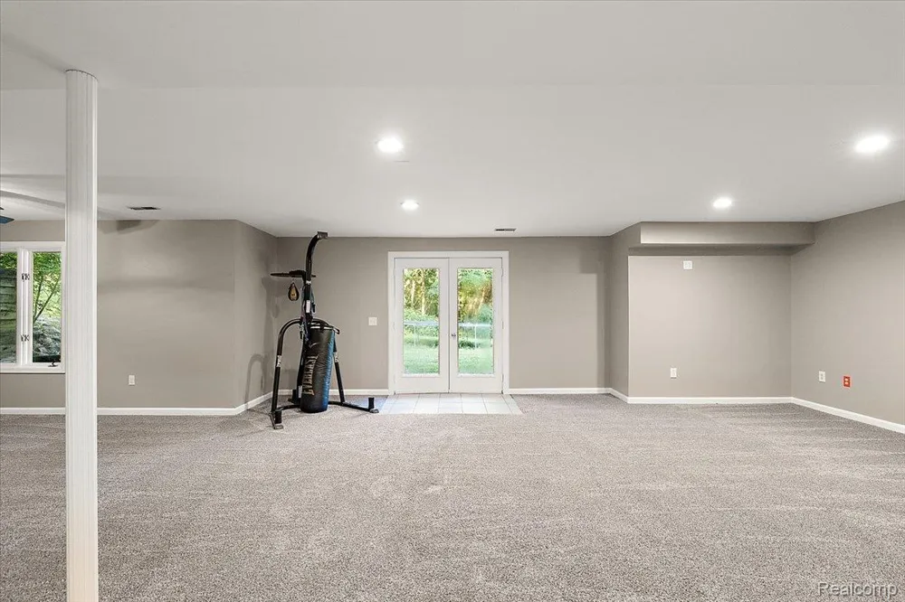 1650 Cobblestone Lane Oxford Charter Township, MI 48371