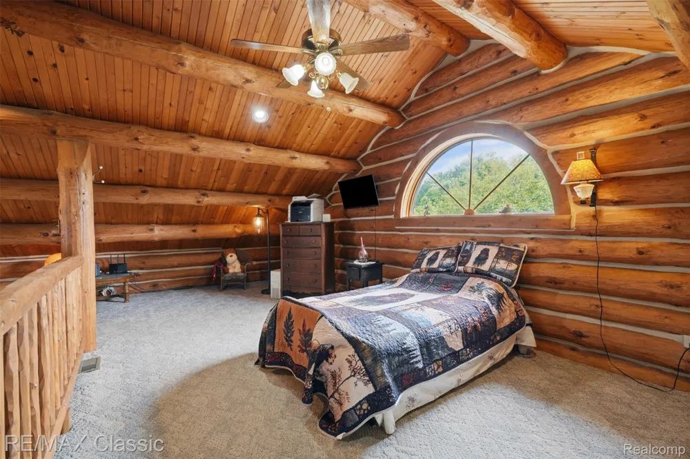 6900 Eveline Drive Holly Township, MI 48442