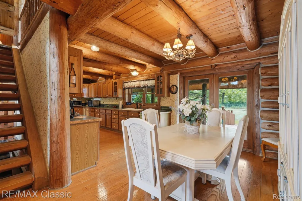 6900 Eveline Drive Holly Township, MI 48442