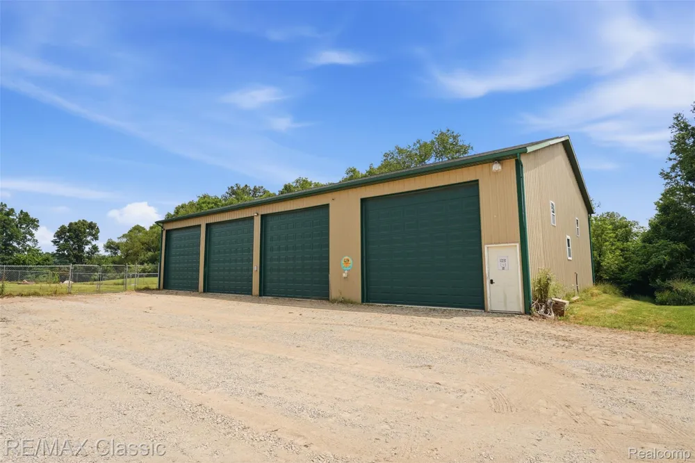 6900 Eveline Drive Holly Township, MI 48442