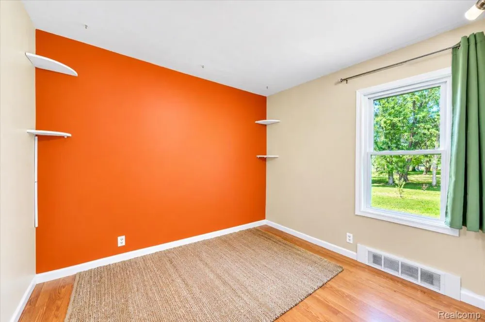3852 Lapeer Road Mayfield Township, MI 48446