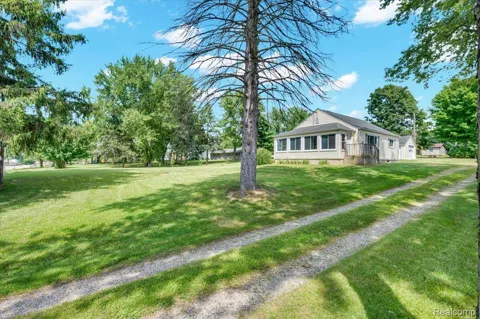 3852 Lapeer Road