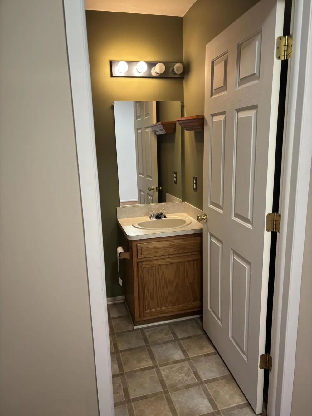 308 David Street Pontiac City, MI 48341