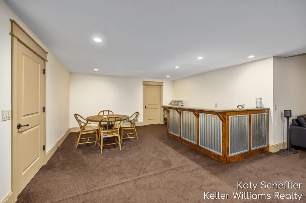 6065 W Back Forty Drive NE Cannon Township, MI 49306