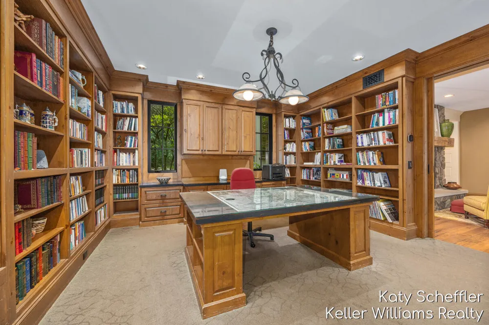 6065 W Back Forty Drive NE Cannon Township, MI 49306