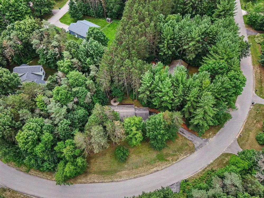 9307 Evergreen Drive Almira Township, MI 49684