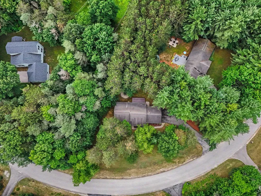 9307 Evergreen Drive Almira Township, MI 49684