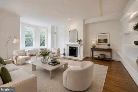 2209 WASHINGTON CIRCLE NW #3