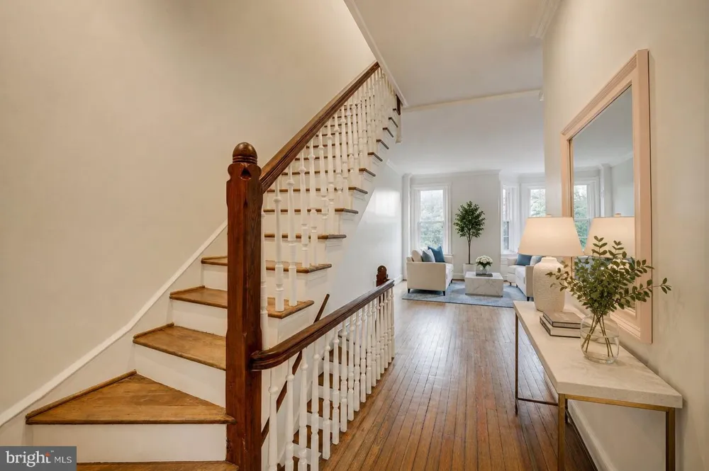 2209 WASHINGTON CIRCLE NW #3 Washington, DC 20037