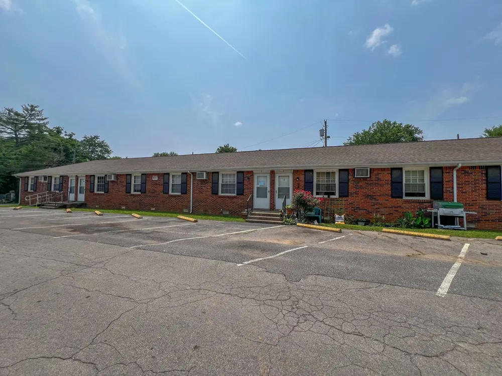 705 Power St #D Clarksville, TN 37042