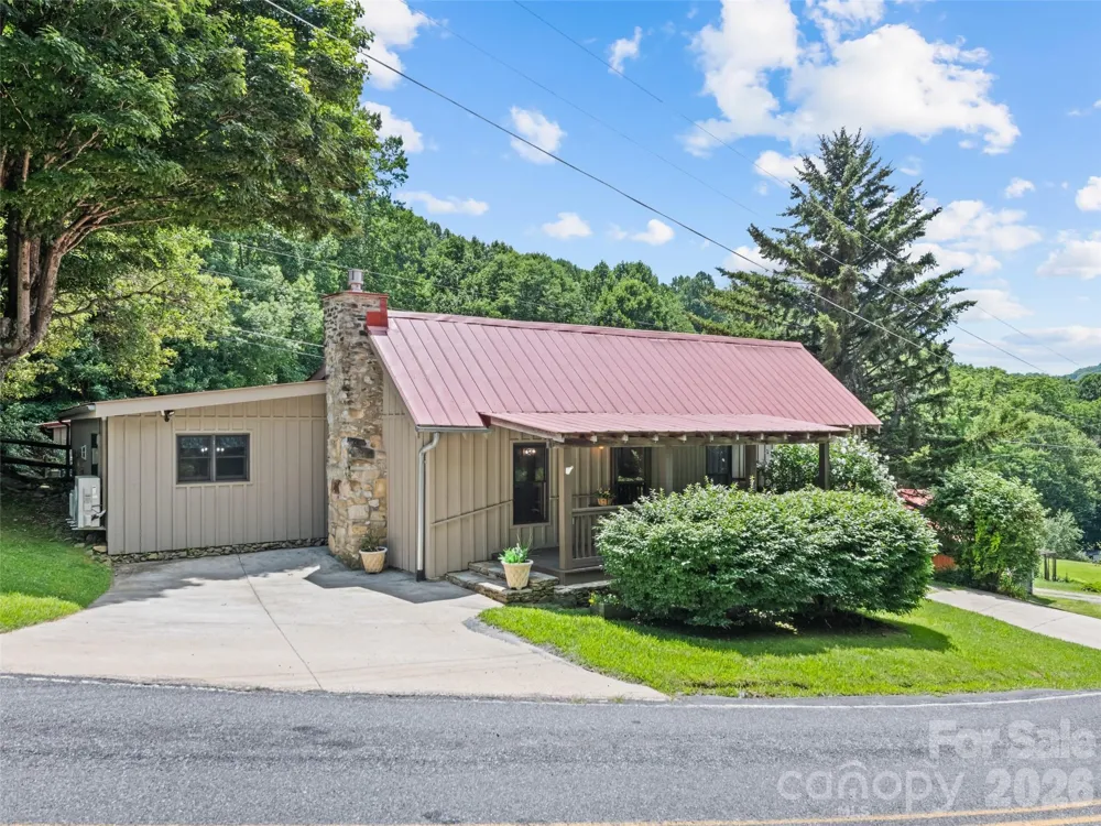 404 Red Bank Road Waynesville, NC 28786