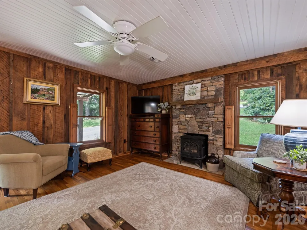 404 Red Bank Road Waynesville, NC 28786