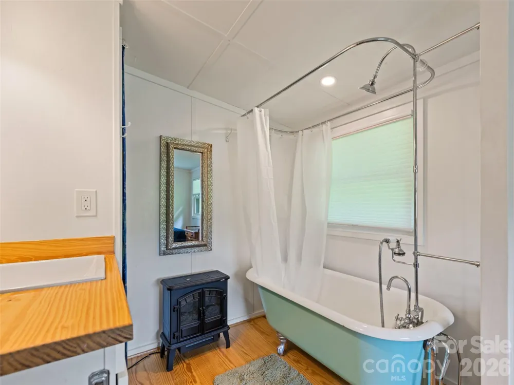 404 Red Bank Road Waynesville, NC 28786