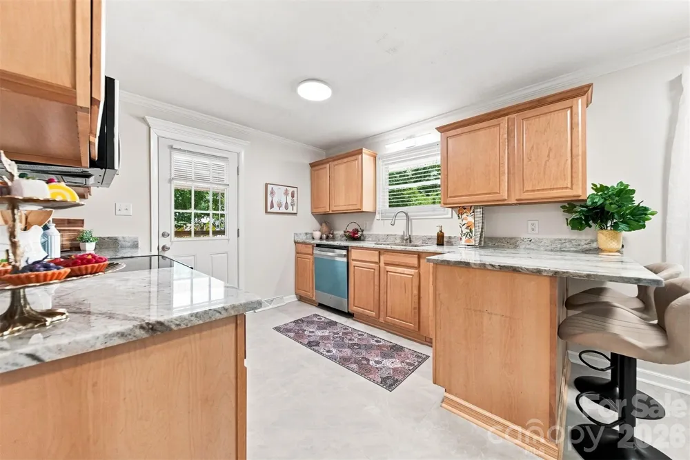 1518 11th Street NW Hickory, NC 28601