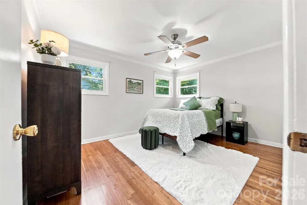 1518 11th Street NW Hickory, NC 28601