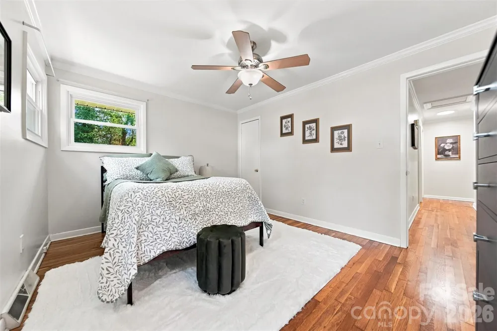 1518 11th Street NW Hickory, NC 28601