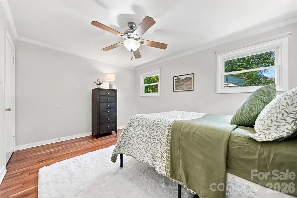 1518 11th Street NW Hickory, NC 28601