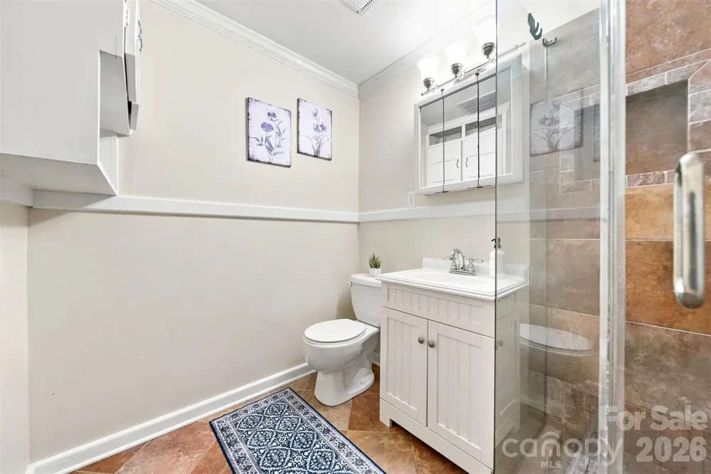 1518 11th Street NW Hickory, NC 28601