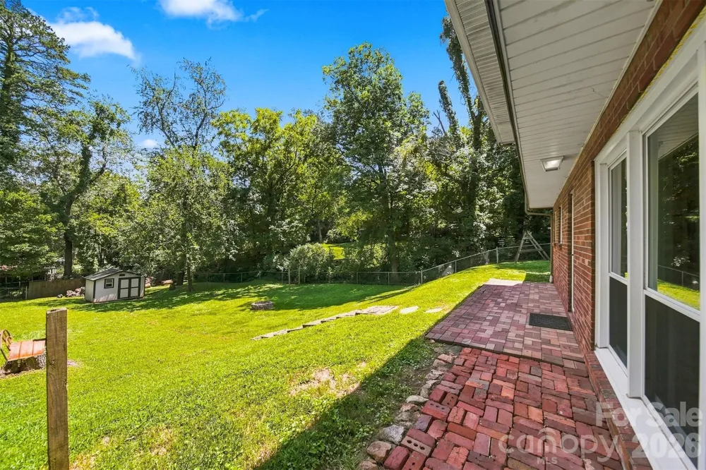 1518 11th Street NW Hickory, NC 28601
