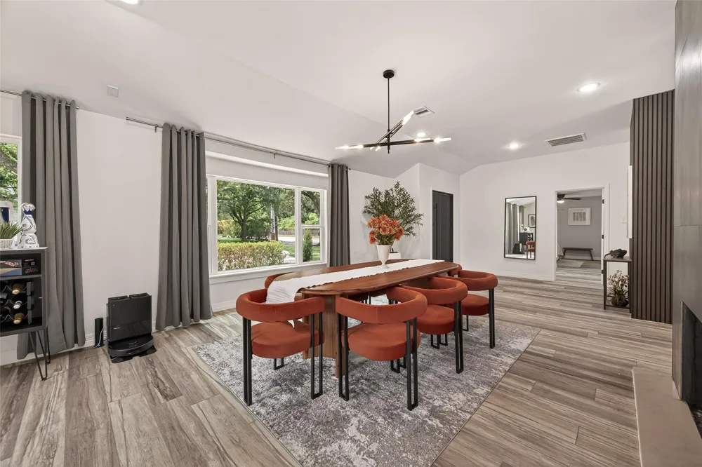 5422 Valerie Street Bellaire, TX 77401