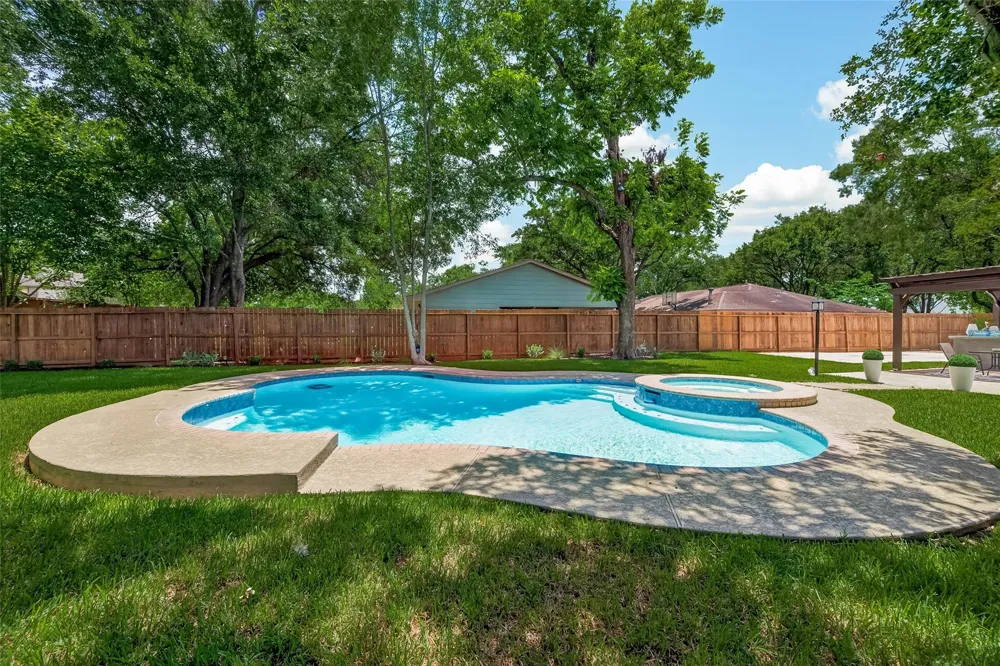 5422 Valerie Street Bellaire, TX 77401