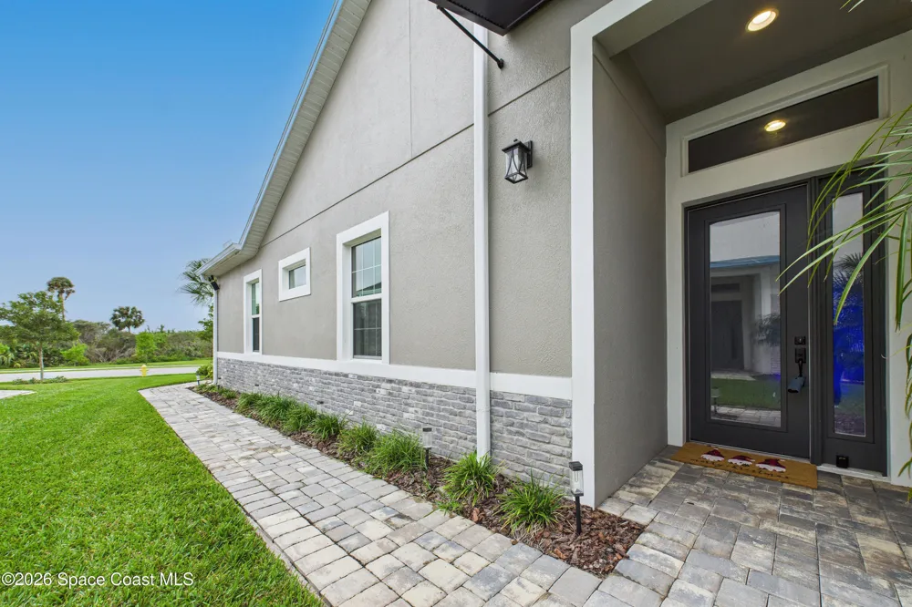 2940 Avalonia Drive Melbourne, FL 32940