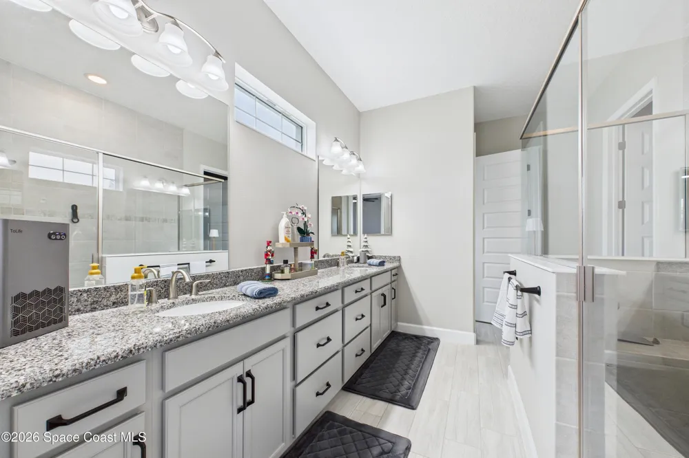 2940 Avalonia Drive Melbourne, FL 32940