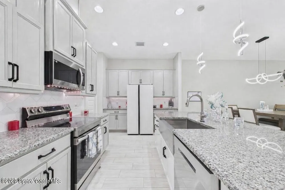 2940 Avalonia Drive Melbourne, FL 32940