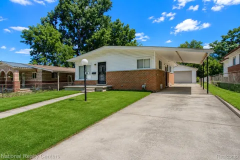 184 Astor Street