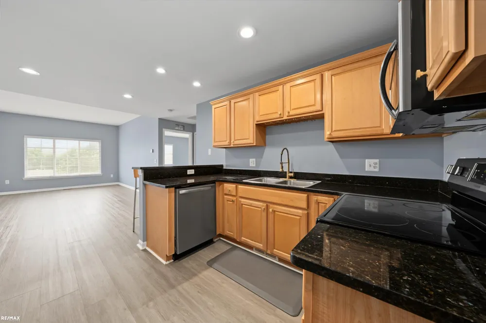 5537 Acorn Lane Sterling Heights City, MI 48314