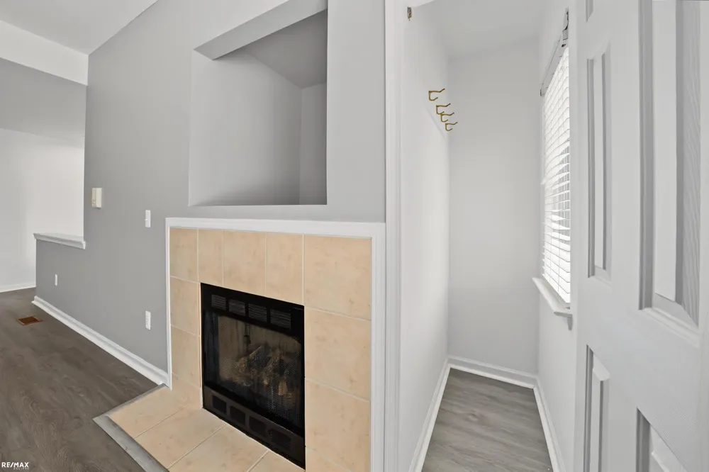 5537 Acorn Lane Sterling Heights City, MI 48314
