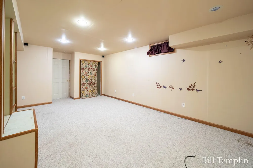 5641 Barcroft Drive SW Wyoming City, MI 49418