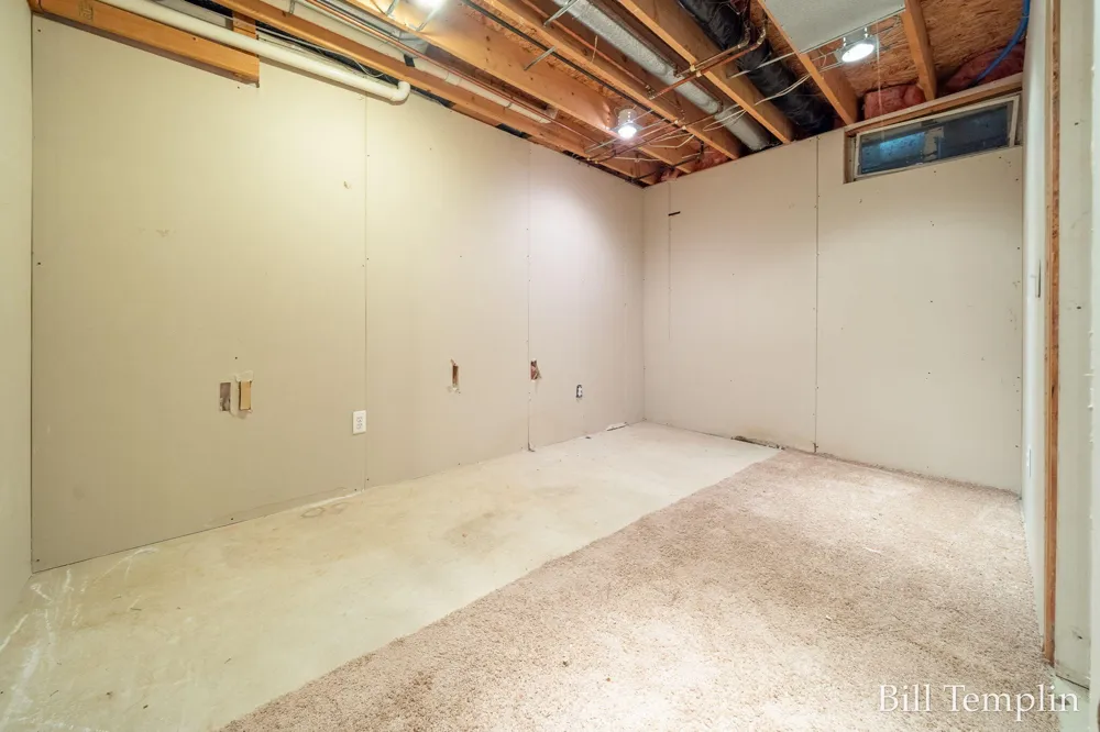 5641 Barcroft Drive SW Wyoming City, MI 49418
