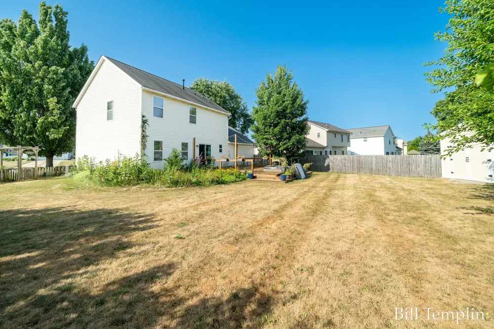5641 Barcroft Drive SW Wyoming City, MI 49418