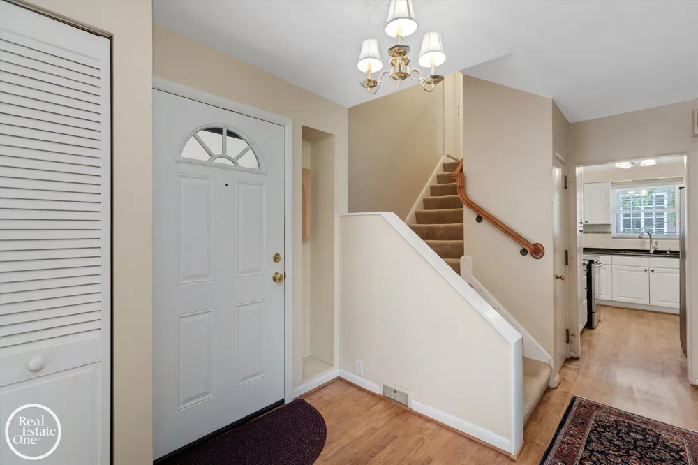 278 Fisher Road Grosse Pointe Farms City, MI 48230