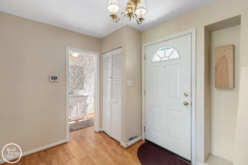 278 Fisher Road Grosse Pointe Farms City, MI 48230