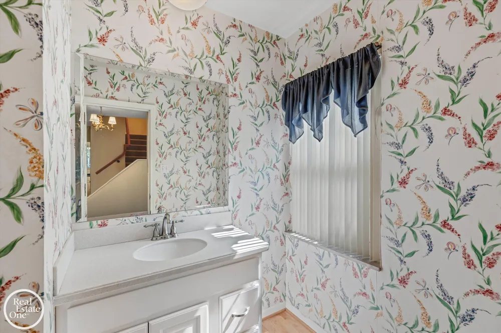 278 Fisher Road Grosse Pointe Farms City, MI 48230