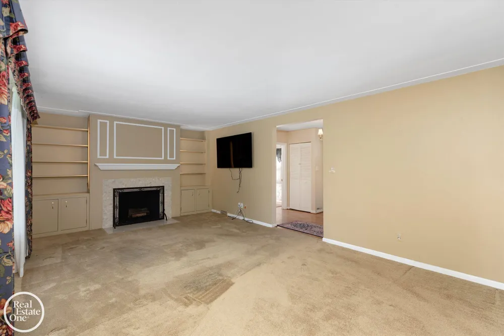 278 Fisher Road Grosse Pointe Farms City, MI 48230