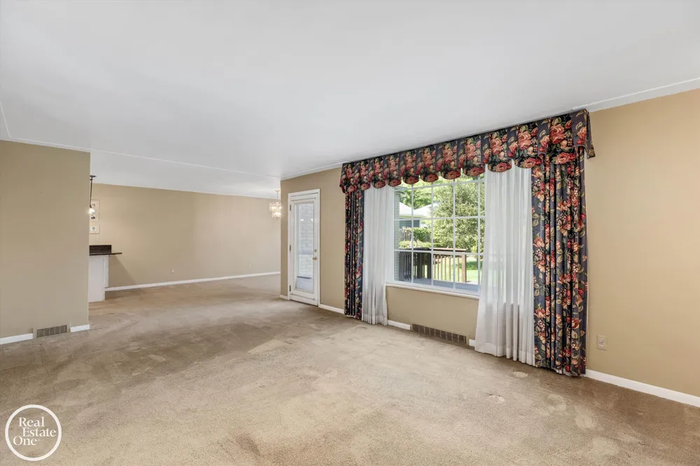 278 Fisher Road Grosse Pointe Farms City, MI 48230