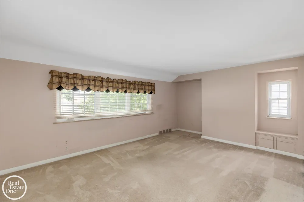 278 Fisher Road Grosse Pointe Farms City, MI 48230