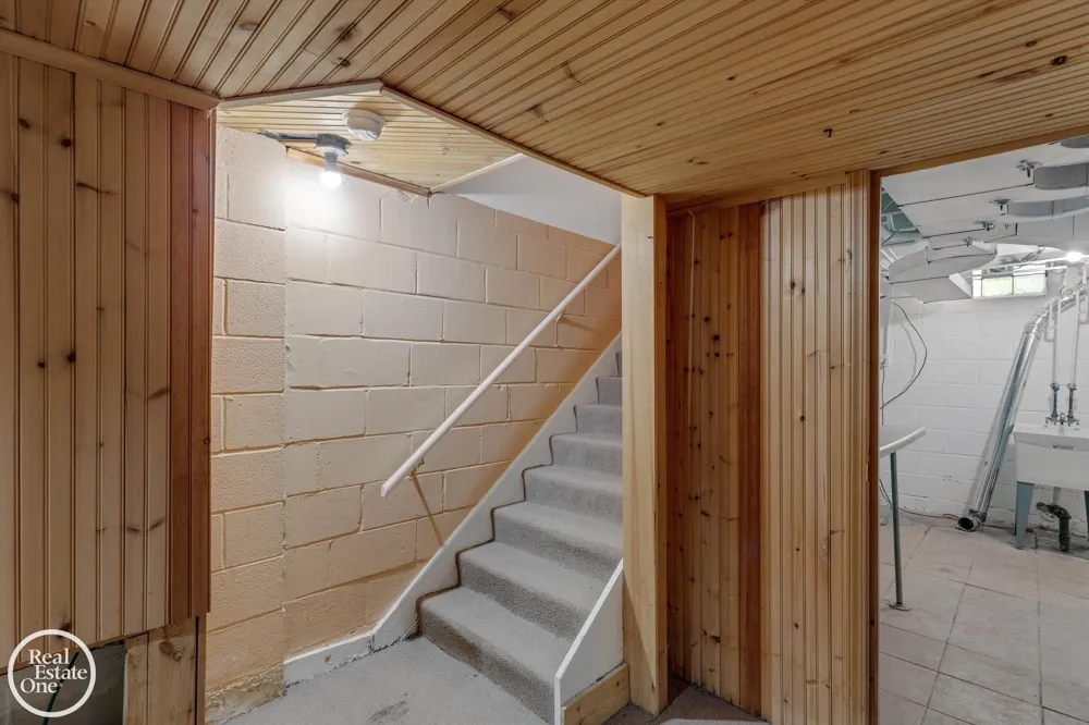 278 Fisher Road Grosse Pointe Farms City, MI 48230